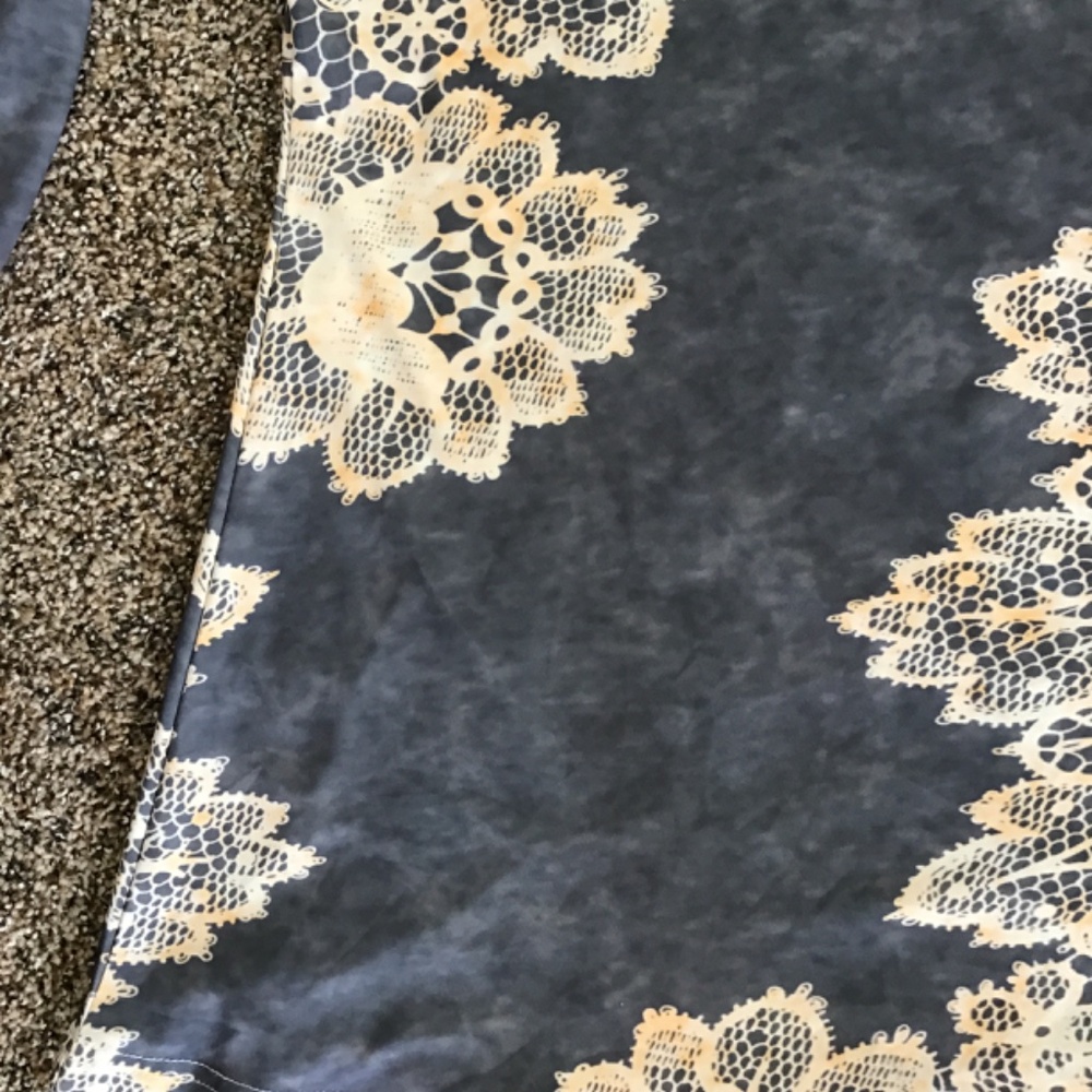 Lily by Firmiana Gray 3/4 Sleeve Tunic Sz: 1X - Picture 2 of 7